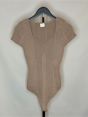 Abercrombie & Fitch Tan Ribbed V-Neck Short-Sleeve Bodysuit